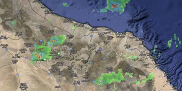 خلايا ماطرة وهطول أمطار متفرقة على عدد من الولايات