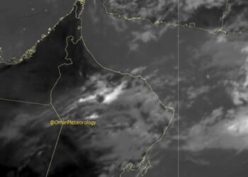 استمرار تدفق وتشكل السحب الركامية وهطول أمطار متفاوتة الغزارة على عدة ولايات