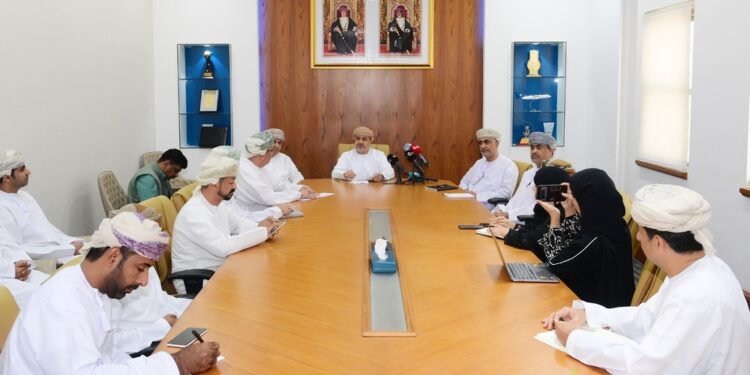 انخفاض صافي خسائر الطيران العُماني بنسبة 36 بالمائة وزيادة إيراداتها بـ 30 بالمائة