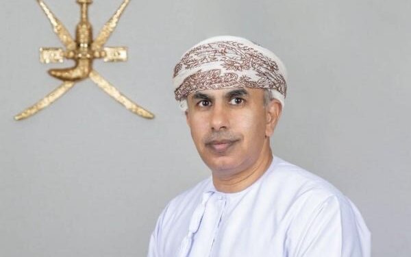 تحديد رسوم الساعات الدراسية لبرنامج “التجسير” في كلية عمان للعلوم الصحية.