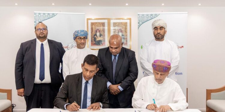 لالان الشرق الأوسط وصيدلية مسقط تضفيان طابعًا رسميًا على اتفاقية البيع والتوزيع
