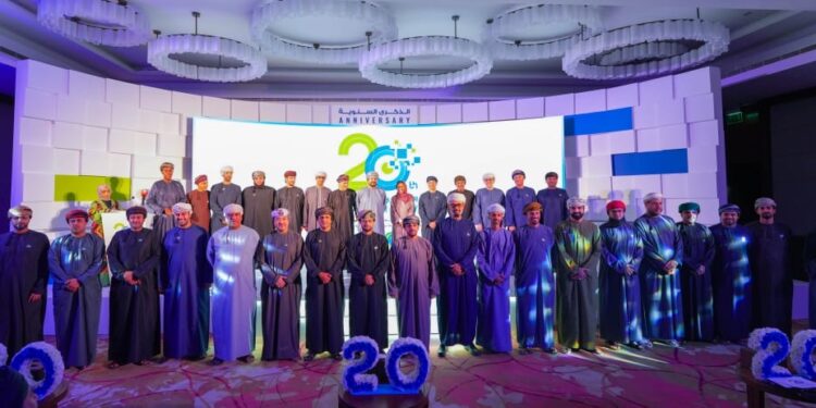 شركة النفط العُمانية للتسويق تحتفل بذكرى التأسيس الـ 20 وتربعها على صدارة قطاع الوقود بالتجزئة