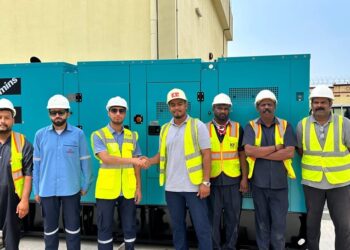 قسم “الحلول الأمنية وإدارة المنشآت” بمجموعة كيمجي رامداس يُكمل مشروع مولدات متكامل لشركة نماء لتوزيع الكهرباء في مسندم
