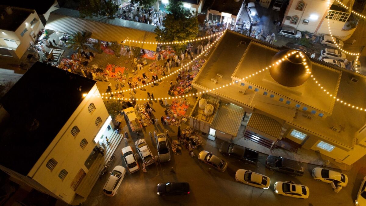 بعدما تم تحويل وقتها إلى الفترة المسائية.. اقبال كببر على هبطة الثابتي بولاية إبراء 3 7ab0861d d3b5 4548 be37 b7bf584dc88b