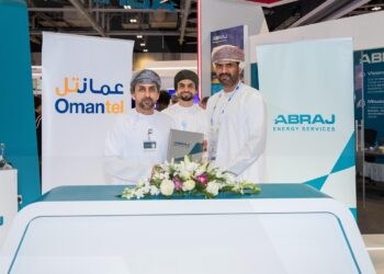 عمانتل وأبراج لخدمات الطاقة توقعان اتفاقية لحلول خدمات الاتصالات وتقنية المعلومات في مجال إدارة الموارد البشرية وتطوير الأداء