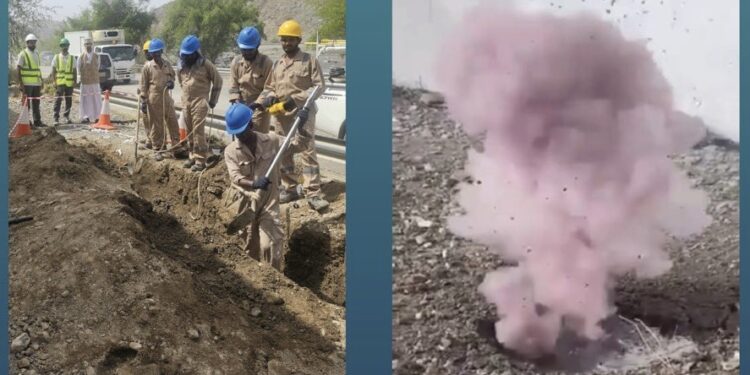 توضيح حول تصاعد أدخنة من أحد الحفر في سمائل