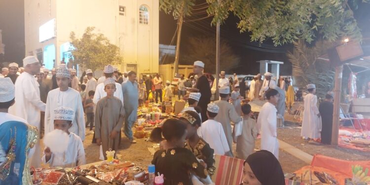 بعدما تم تحويل وقتها إلى الفترة المسائية.. اقبال كببر على هبطة الثابتي بولاية إبراء 1 بعدما تم تحويل وقتها إلى الفترة المسائية.. اقبال كببر على هبطة الثابتي بولاية إبراء