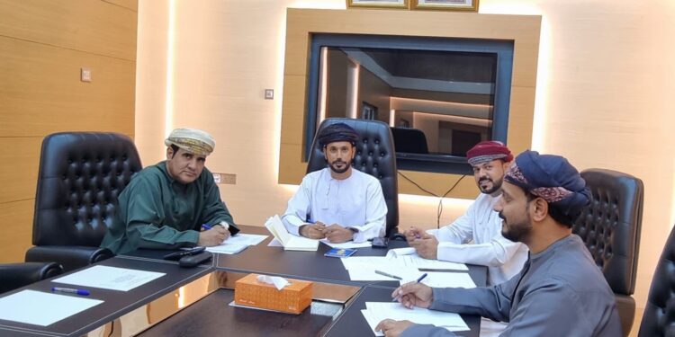 لجنة الصحفيين العمانية بمحافظة جنوب الشرقية تعقد اجتماعها الأول لعام ٢٠٢٤م 1 لجنة الصحفيين العمانية بمحافظة جنوب الشرقية تعقد اجتماعها الأول لعام ٢٠٢٤م