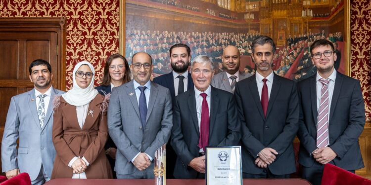 ميناء صحار والمنطقة الحرة يحصد جائزتان مرموقتانمن روسبا لتطبيق أعلى معايير الصحة والسلامة