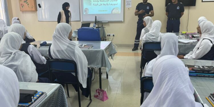 مركز البيئة بالسويق ينفذ ورشة تحت شعار “بيئة نظيفة مستدامة" 1 مركز البيئة بالسويق ينفذ ورشة تحت شعار “بيئة نظيفة مستدامة”