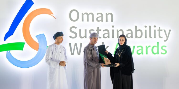 عمانتل تبرز دورها في الاستدامة كشركة رائدة رقمية 1 عمانتل تبرز دورها في الاستدامة كشركة رائدة رقمية