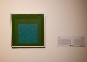 المتحف الوطني يعرض مقتنيات فنية مميزة مُعارة من متحف اللوفر أبوظبي