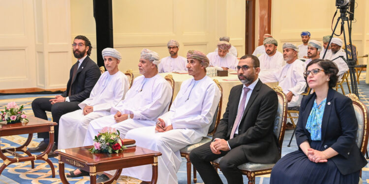 ندوة “القانون الدولي الإنساني” تبحث تعزيز نشر الوعي حول القانون الدولي الإنساني ومعرفة أحكامه