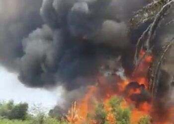 “الدفاع المدني” تتعامل مع حريق شب في مزرعة بالمعبيلة الشمالية دون تسجيل إصابات