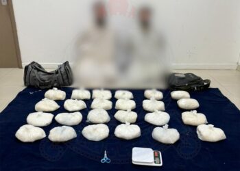القبض على شخصين بحوزتهما 24 كيلوجرامًا من مخدر الكريستال