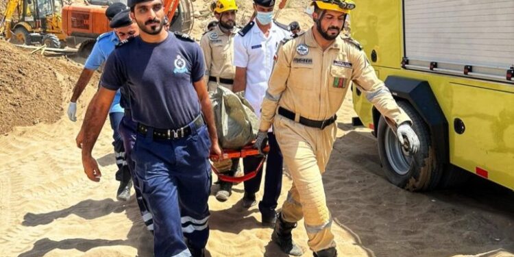 وفاة عامل إثر انهيار أتربة عليه أثناء عمله