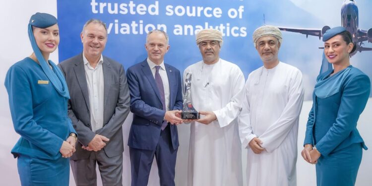 الطيران العُماني الأفضل أداء في الوقت المحدد على مستوى الشرق الأوسط وأفريقيا لعام 2023 1 الطيران العُماني الأفضل أداء في الوقت المحدد على مستوى الشرق الأوسط وأفريقيا لعام 2023