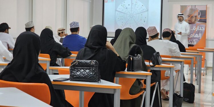The Zubair Enterprises Development Centre (EDC) conducted a workshop on Entrepreneurship Alternative Creative Funding for Middle East College students 1 The Zubair Enterprises Development Centre (EDC) conducted a workshop on Entrepreneurship Alternative Creative Funding for Middle East College students