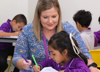 ABQ تقدم برنامج “شامل” لدعم التعلم