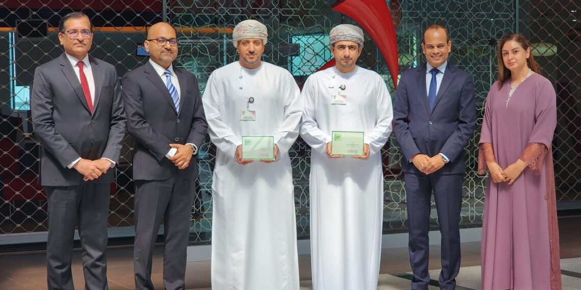 تتويج بنك مسقط بجائزتين من مؤسسة إيمي فايننس تؤكدان ريادته في مجال الاستثمار