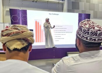 مركز الزبير لتطوير المؤسسات يشارك في معرض كومكس 2024