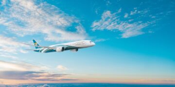 الطيران العماني يطّور خدمات الحجز الإلكترونية لوكلاء السفر عبر شراكته مع أكسيليا العالمية