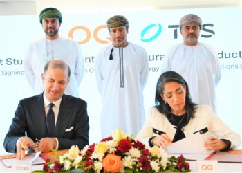 دراسة مشتركة لمشروع التزويد بوقود السيارات والطائرات المستدام في سلطنة عُمان