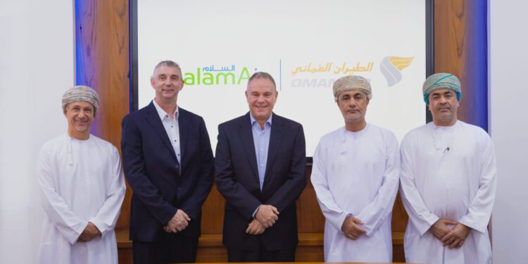 الطيران العماني وطيران السلام يعلنان عن تمديد اتفاقية المشاركة بالرمز، لتزويد المسافرين بخيارات سفر أفضل.