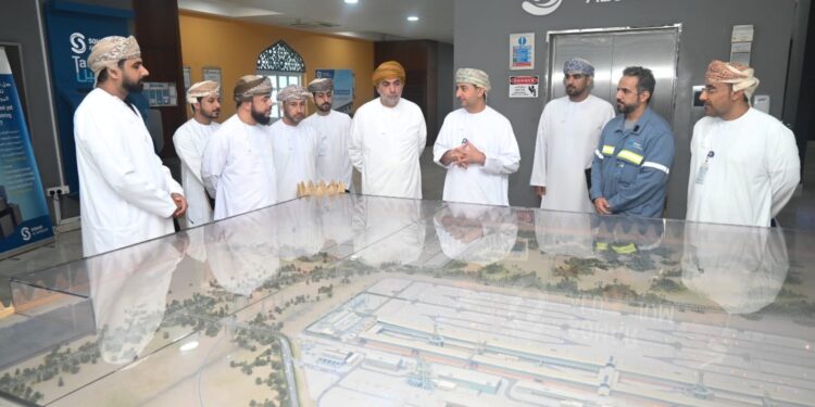 بحث إنشاء "مجمع صناعة الألمنيوم" في مدينة صحار الصناعية 1 بحث إنشاء “مجمع صناعة الألمنيوم” في مدينة صحار الصناعية