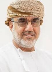 محافظ شمال الشرقية يؤدي صلاة العيد في ولاية سناو