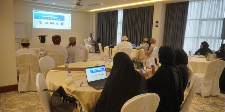 لجنة الصحفيين بمحافظة ظفار تنفذ ورشة عمل ” أساسيات التصميم”