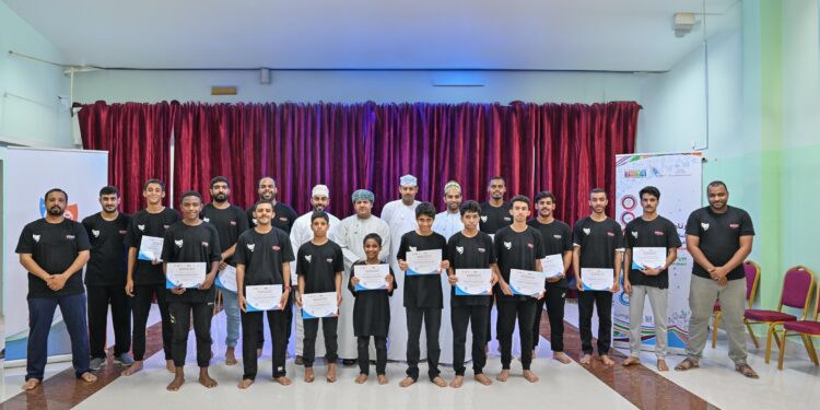 اختتام برنامج خطوة لفرقة مسرح هواة الخشبة 1 اختتام برنامج خطوة لفرقة مسرح هواة الخشبة