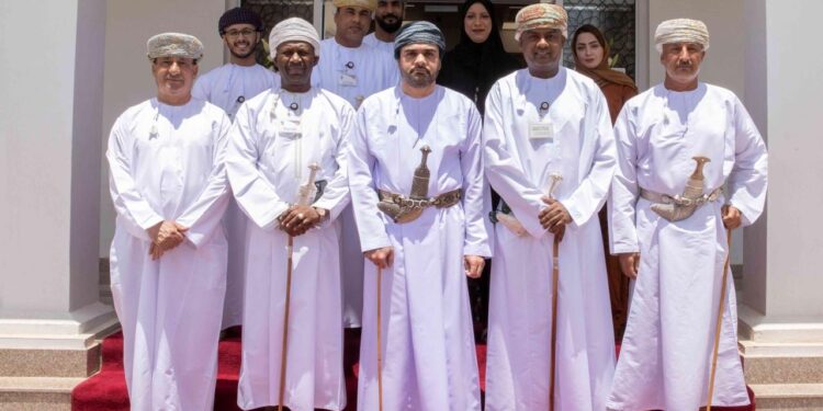 Bank Muscat Inaugurates New Service Center in Karsha 1 بنك مسقط يحتفي بافتتاح مركز للخدمات المصرفية بمنطقة كرشا بولاية نزوى