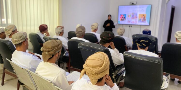 تنظيم محاضرة توعوية حول “القرار الوزاري رقم 17 / 93” بإدارة المخلفات الصلبة غير الخطرة بجنوب الشرقية 1 تنظيم محاضرة توعوية حول “القرار الوزاري رقم 17 / 93” بإدارة المخلفات الصلبة غير الخطرة بجنوب الشرقية