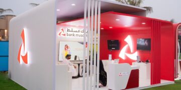 بنك مسقط يدعو زوّار خريف ظفار لزيارة مهرجان المأكولات بصلالة والتعرّف على الخدمات المصرفية