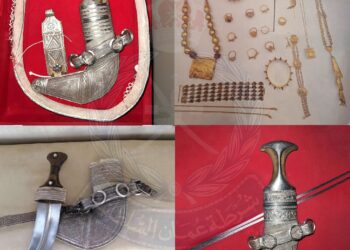 ضبط شخص سرق مصوغات ذهبية وخناجر ومبالغ مالية من منزل في سناو