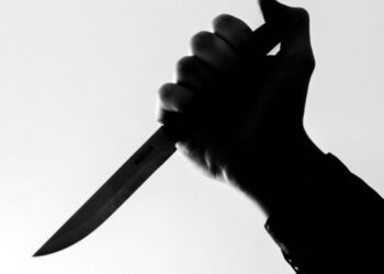 القبض على شخص من جنسية عربية قتل 3 أفراد من عائلته في مسقط