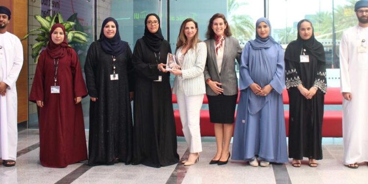 Bank Muscat Awarded by Wells Fargo for Excellence in US Dollar Transfers 1 Bank Muscat Awarded by Wells Fargo for Excellence in US Dollar Transfers