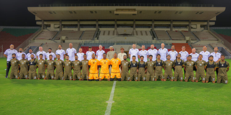 سمو السيد ذي يزن يؤكد دعمه لنجوم المنتخب الوطني في مشوار التصفيات الآسيوية المؤهلة لكأس العالم 1 سمو السيد ذي يزن يؤكد دعمه لنجوم المنتخب الوطني في مشوار التصفيات الآسيوية المؤهلة لكأس العالم