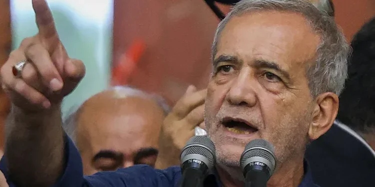 الرئيس الإيراني في العراق “في 11 سبتمبر” : خصوصية الزيارة وأهدافها