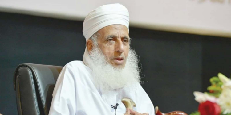 سماحة المفتي يشيد بإنسحاب نادي العامرات من بطولة تضم “إسرائيل” 1 سماحة المفتي يشيد بإنسحاب نادي العامرات من بطولة تضم “إسرائيل”