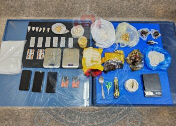 القبض على آسيويين لحيازتهما مواد مخدرة بشمال الباطنة