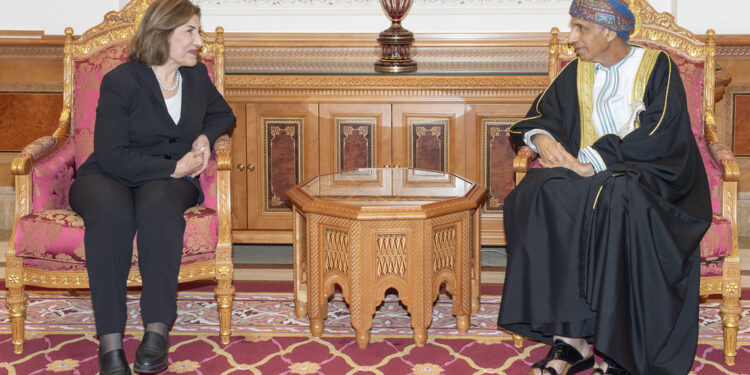 السّيد فهد يستقبل المستشارة السياسية والإعلامية للرئيس السوري 1 السّيد فهد يستقبل المستشارة السياسية والإعلامية للرئيس السوري