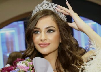 نرجس بيطار ابنة الجنوب اللبناني تخطف لقب ملكة جمال العرب لبنان ٢٠٢٥م