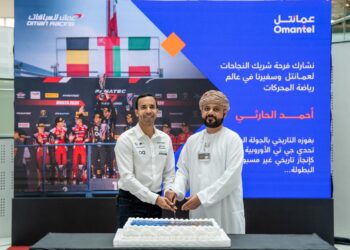 عُمانتل تحتفي بالفوز الباهر الذي حققه بطل السيارات أحمد الحارثي على حلبة مونزا في إيطاليا