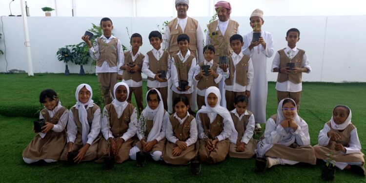 هيئة البيئة بشمال الشرقية تنظم محاضرة بمدرسة رواد الهمم الخاصة بولاية إبراء 1 هيئة البيئة بشمال الشرقية تنظم محاضرة بمدرسة رواد الهمم الخاصة بولاية إبراء