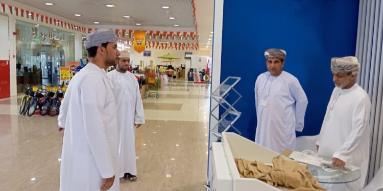 هيئة البيئة بشمال الشرقية تنفذ حملة توعوية حول مخاطر الأكياس البلاستيكية في ولاية سناو