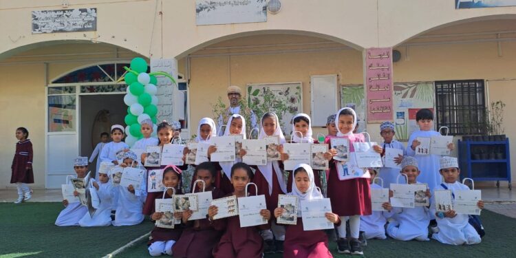 هيئة البيئة بشمال الشرقية تنظم يوماً توعوياً بمدرسة الألباب في ولاية إبراء