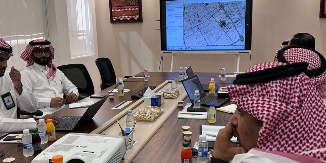 أمانة ومياه وري الشرقية.. يناقشون تمديد محطات المعالجة إلى محطات الري بالأحساء