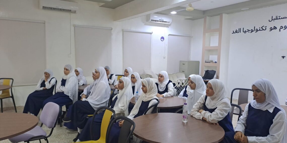 هيئة البيئة بشمال الشرقية تنفذ حملة توعوية في مدرسة الغمصة للتعليم الأساسي